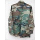 VESTE US WOODLAND AVEC INSIGNES (SERGEANT FIRST CLASS)