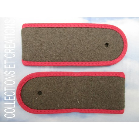 EPAULETTES DDR "SOLDAT ARTILLERIE"