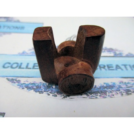 TALON EN BOIS CHARGEUR P08 WW1 (REPRO)